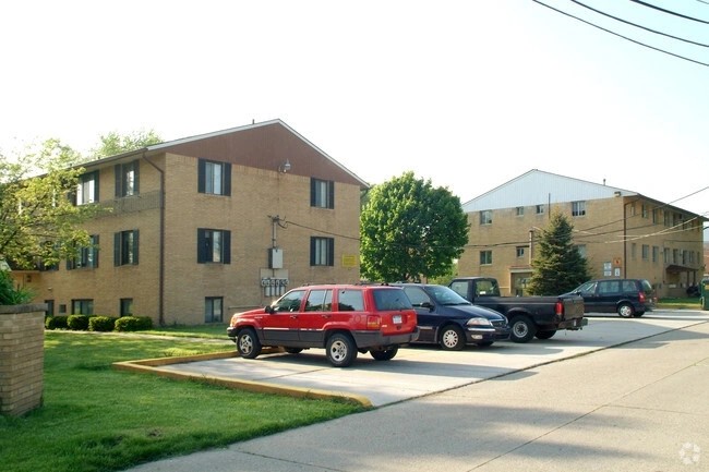 A restored apartment building at Hubbard Oaks Apartments